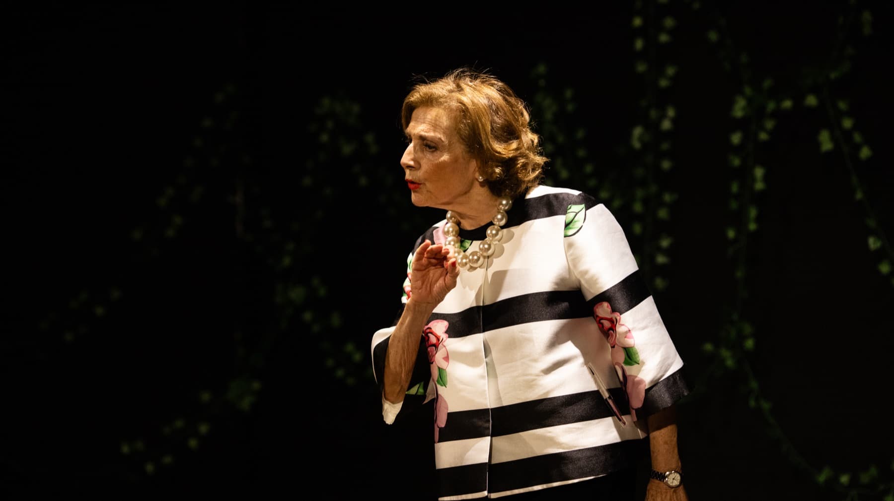 Spettacolo Proteatro, attrice sul palco